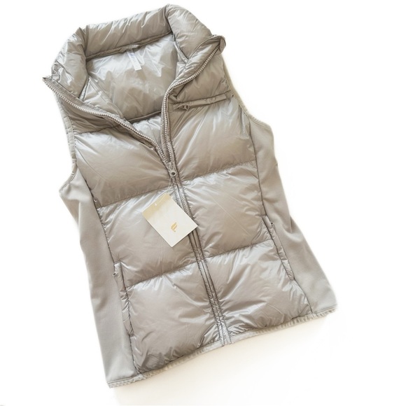 Fabletics Womens Small Elliot Gray Packable Puffer Vest Jacket New Running - Picture 1 of 6